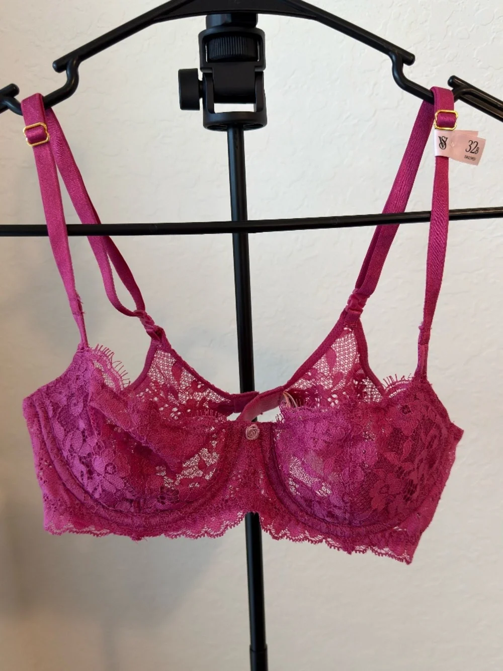 Victoria's Secret Dream Angels Wicked Unlined Lace Balconette Bra Size 32B